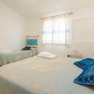 Habitación en casa particular Le Due Isole, Olbia